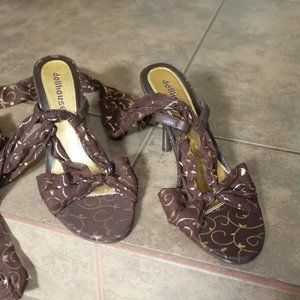 BRAND NEW Dollhouse Brown & Gold Wrap Up Heels